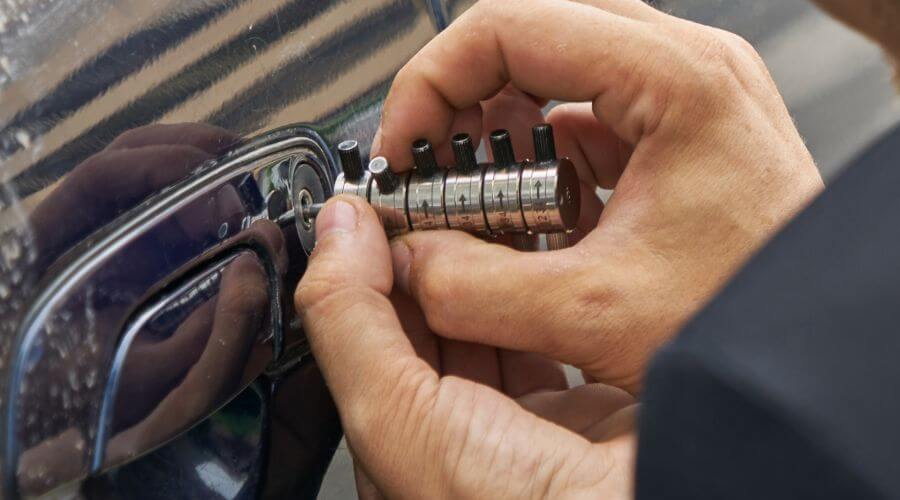 Professional New roof installation in Elizabeth, IN